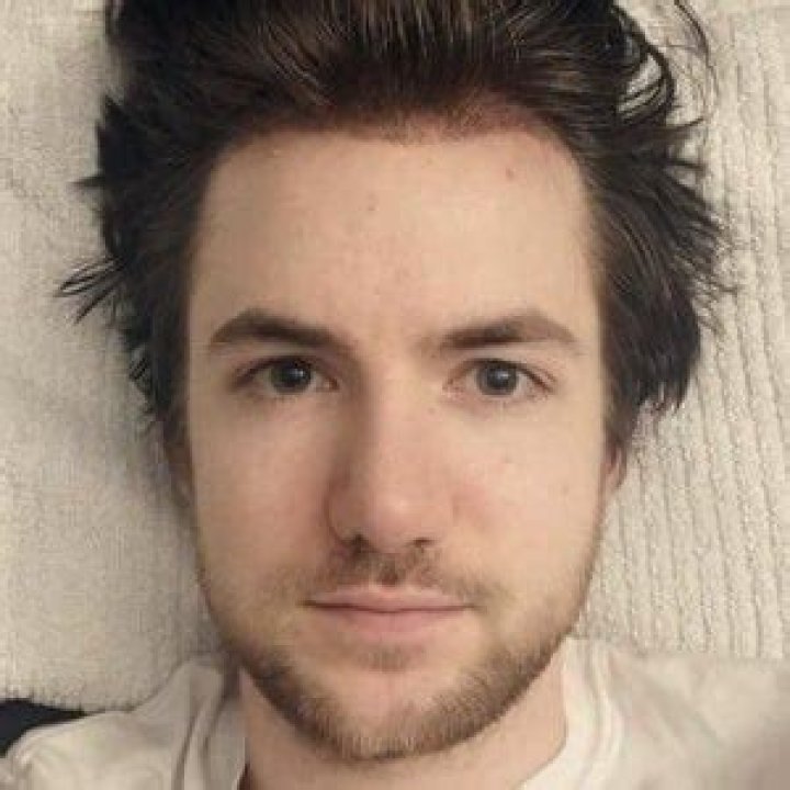 RobertIDK Net Worth, Age, Height, Bio, Birthday, Wiki!